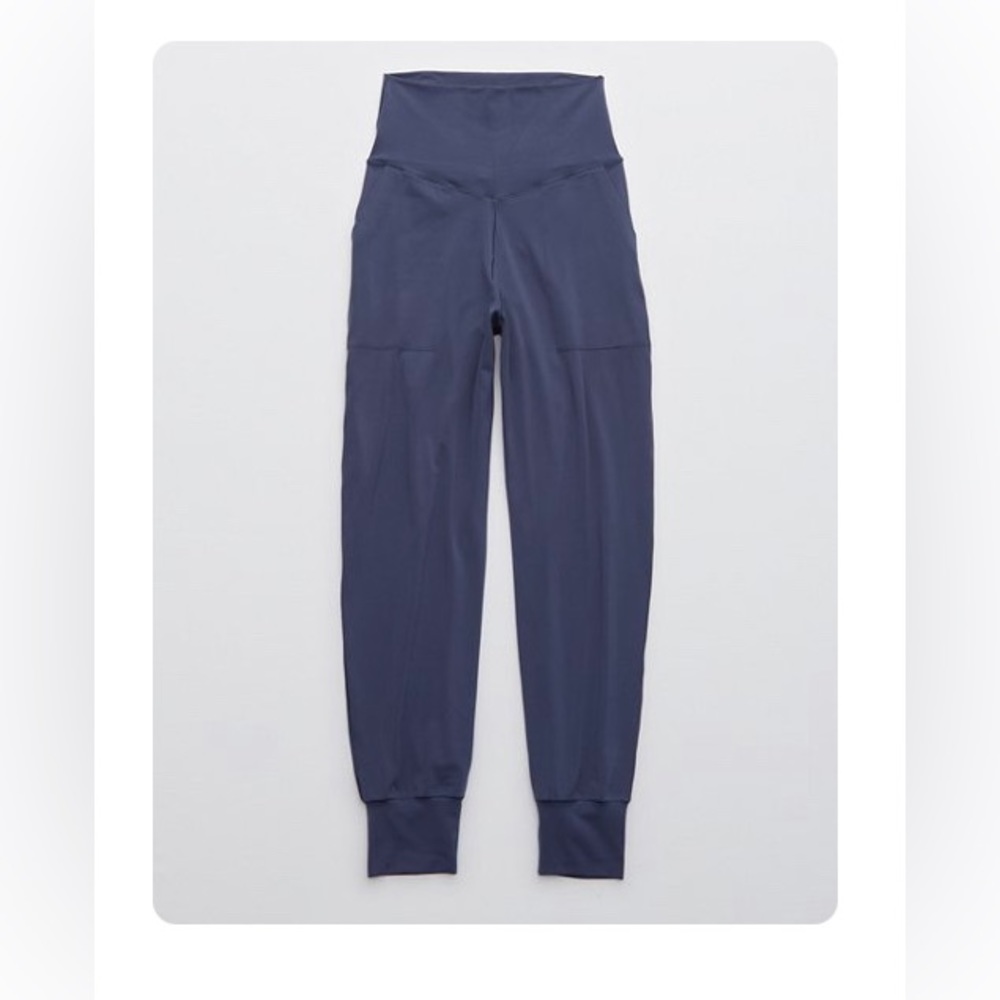 Offline by Aerie Real Me Jogger NWT
